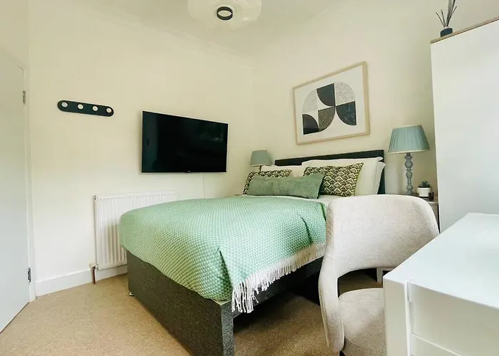 Luxury House - 2 X Double Beds W Ensuites