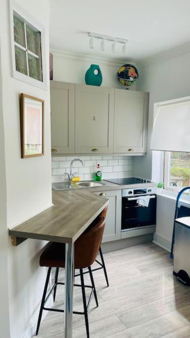 Luxury House - 2 X Double Beds W Ensuites